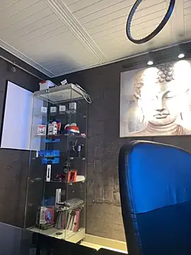 Emiily W online show from January 2026 05:27:02 PM