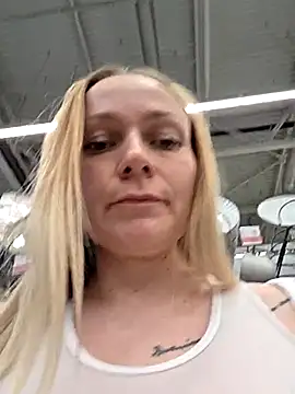 Snapshot of Bondgirl_013 chatting on July 2026 03:26:01 PM Bondgirl 013 online show from July 2026 03:26:01 PM