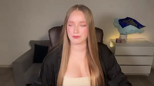 EvaMaddison online show from July 2026 08:04:02 PM