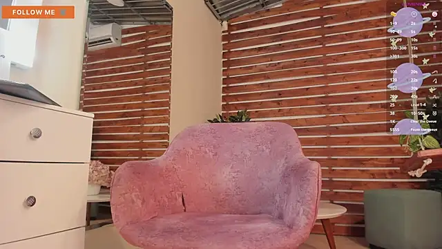 Snapshot of _MeganRain chatting on December 2024 08:45:02 AM MeganRain online show from December 2024 08:45:02 AM