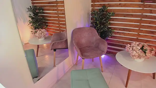 Snapshot of _MeganRain chatting on March 2025 08:47:02 AM MeganRain online show from March 2025 08:47:02 AM