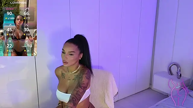 KimiBrown online show from September 2025 10:09:01 AM