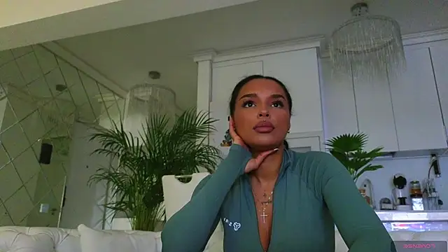 KimiBrown online show from December 2025 01:06:01 PM