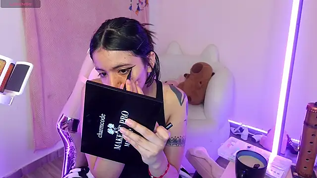 Nami usagi online show from September 2025 04:52:02 PM