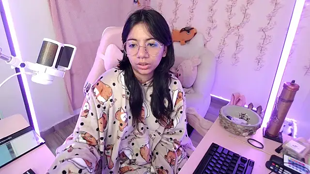 Nami usagi online show from December 2025 01:50:02 PM