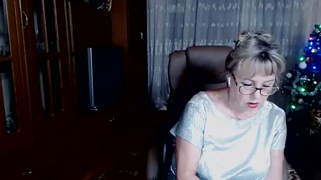 Kallliina online show from December 2024 05:07:02 PM