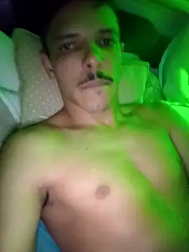 JuninhoPilati online show from March 2026 03:23:02 AM