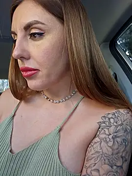 Snapshot of Kalli_Fornia chatting on February 2025 12:23:02 PM Kalli Fornia online show from February 2025 12:23:02 PM