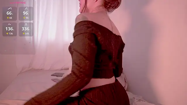 Snapshot of HannaMoom chatting on February 2026 10:02:02 PM HannaMoom online show from February 2026 10:02:02 PM