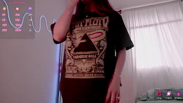 Snapshot of HannaMoom chatting on February 2026 09:30:01 PM HannaMoom online show from February 2026 09:30:01 PM