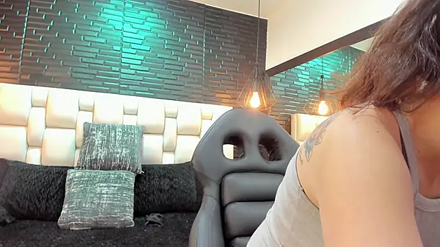 Snapshot of Salo_Heaven chatting on February 2025 01:44:01 PM Salo Heaven online show from February 2025 01:44:01 PM