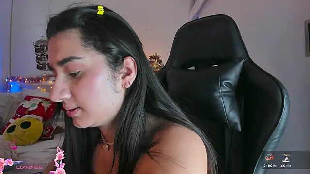 annadu011 online show from January 2025 09:09:02 PM