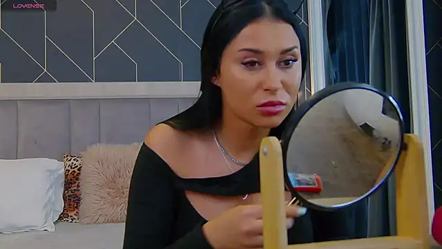 EmyLaveau online show from January 2025 06:14:01 AM