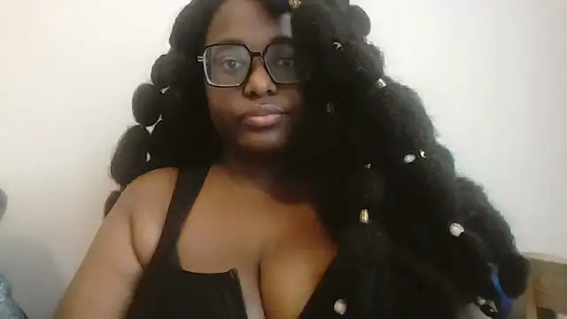 Snapshot of MissCC99 chatting on November 2025 05:17:02 PM MissCC99 online show from November 2025 05:17:02 PM