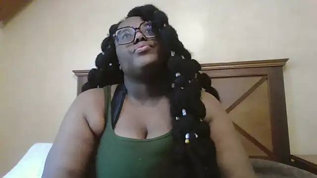 Snapshot of MissCC99 chatting on January 2026 07:18:01 PM MissCC99 online show from January 2026 07:18:01 PM