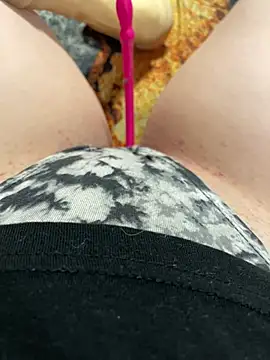 katcclovea online show from February 2025 05:06:01 PM