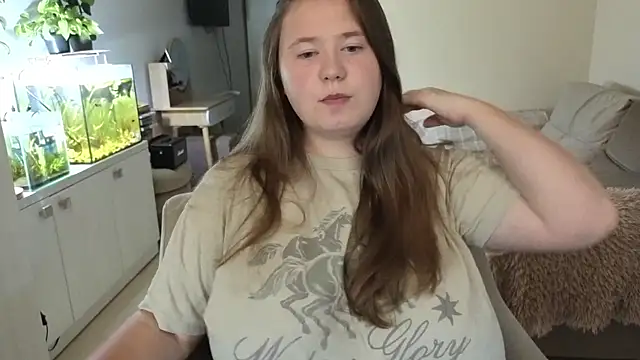 remirann  online show from September 2025 12:10:01 PM