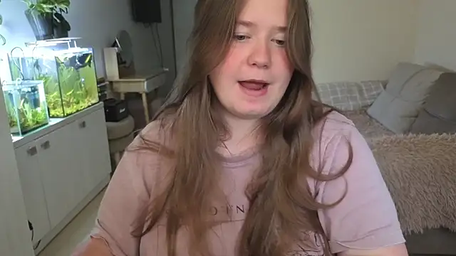 remirann  online show from October 2025 11:29:01 AM