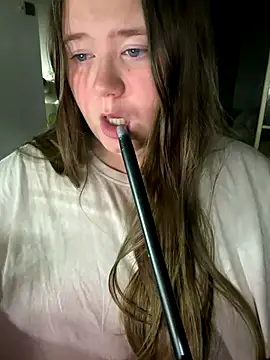 Snapshot of remirann_ chatting on November 2025 05:13:02 PM remirann online show from November 2025 05:13:02 PM