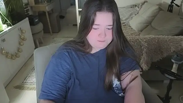 Snapshot of remirann_ chatting on January 2026 07:18:01 PM remirann online show from January 2026 07:18:01 PM