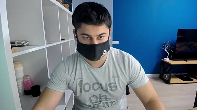 Tomguys online show from March 2025 07:20:02 PM