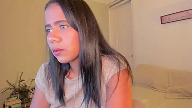 Snapshot of rosaaliiaa1 chatting on November 2025 09:05:02 PM rosaaliiaa1 online show from November 2025 09:05:02 PM