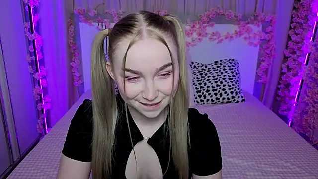 LilyStarlight online show from April 2026 03:37:02 AM