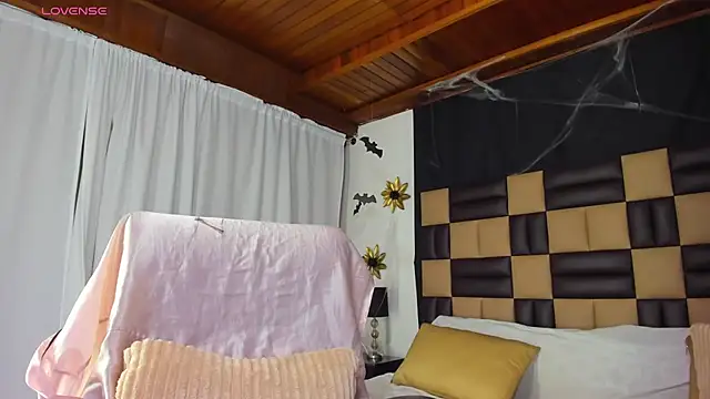 BarbieKano online show from November 2025 12:00:01 AM