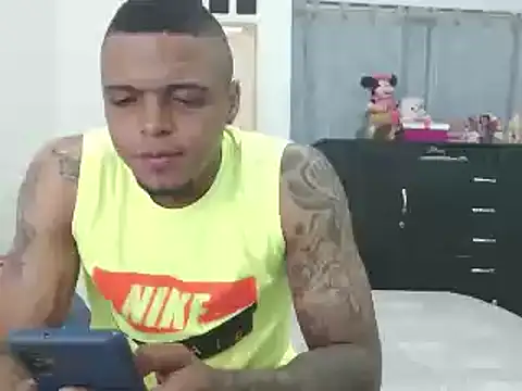 Snapshot of hot_and_naughty_latin chatting on December 2024 10:23:02 AM hot and naughty latin online show from December 2024 10:23:02 AM