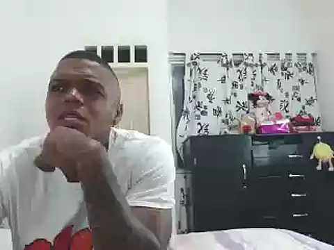 Snapshot of hot_and_naughty_latin chatting on January 2025 10:19:01 AM hot and naughty latin online show from January 2025 10:19:01 AM