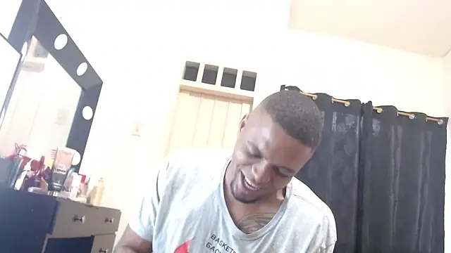 Snapshot of hot_and_naughty_latin chatting on November 2025 11:44:02 AM hot and naughty latin online show from November 2025 11:44:02 AM