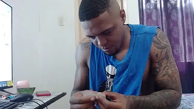 Snapshot of hot_and_naughty_latin chatting on November 2025 05:26:01 PM hot and naughty latin online show from November 2025 05:26:01 PM