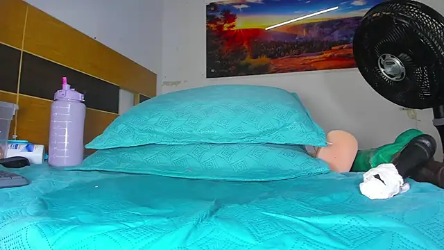 Snapshot of _ebony-queen_ chatting on March 2025 06:12:01 PM ebony-queen online show from March 2025 06:12:01 PM