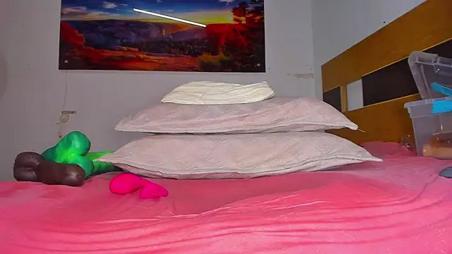 Snapshot of _ebony-queen_ chatting on March 2025 06:00:01 PM ebony-queen online show from March 2025 06:00:01 PM