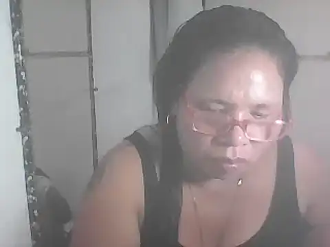 hotwet mama4uxx online show from January 2025 01:32:02 PM