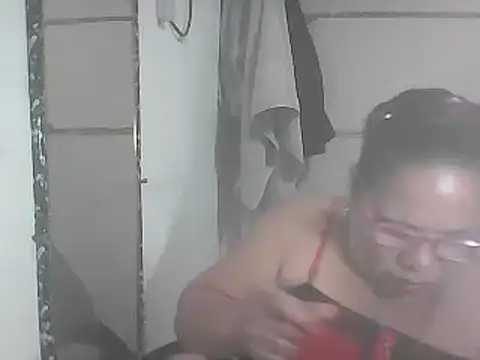 hotwet mama4uxx online show from January 2025 01:21:02 PM