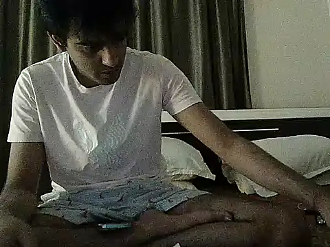 Snapshot of king_kong_india1 chatting on February 2025 06:33:01 PM king kong india1 online show from February 2025 06:33:01 PM