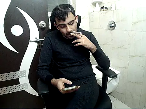 Snapshot of king_kong_india1 chatting on January 2026 12:29:02 PM king kong india1 online show from January 2026 12:29:02 PM