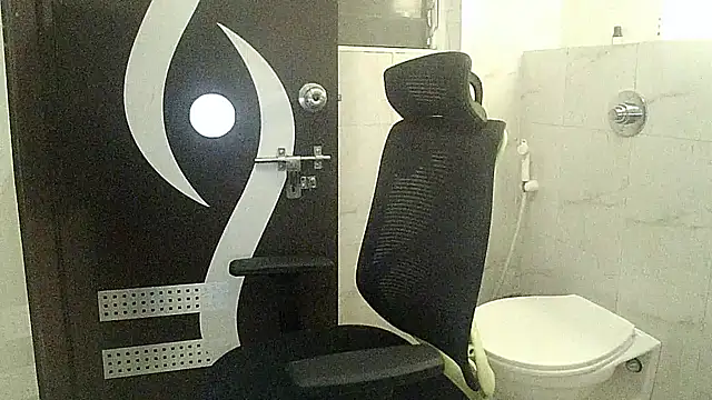 Snapshot of king_kong_india1 chatting on January 2026 05:27:02 PM king kong india1 online show from January 2026 05:27:02 PM