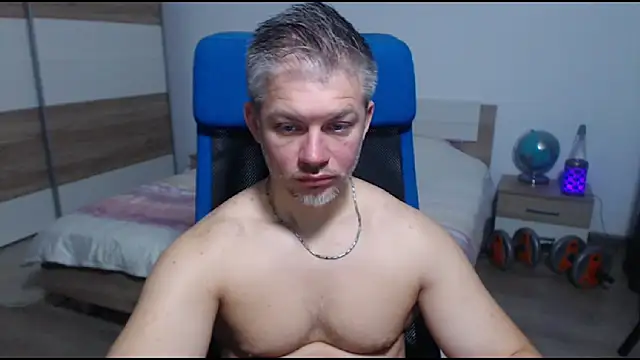 RobbyShawz online show from November 2025 05:17:02 AM