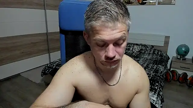 RobbyShawz online show from May 2026 04:07:02 AM