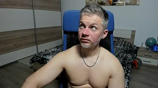 RobbyShawz online show from May 2026 07:22:02 PM