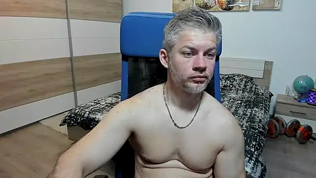 RobbyShawz online show from May 2026 06:42:02 AM