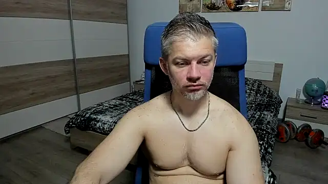 RobbyShawz online show from May 2026 03:58:02 AM