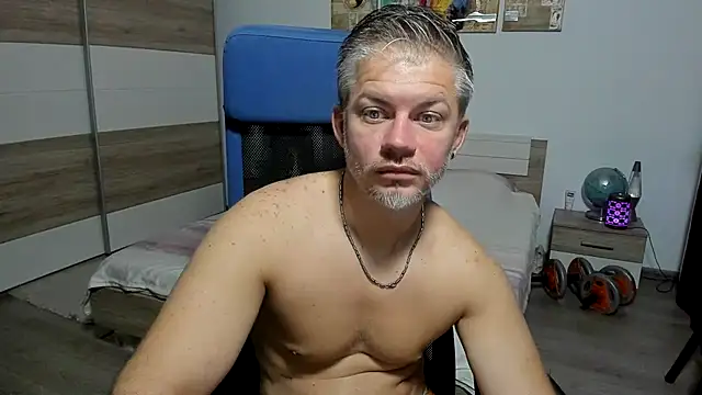RobbyShawz online show from July 2026 03:57:02 AM