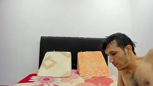 Andrewandzoe online show from October 2025 12:55:01 AM