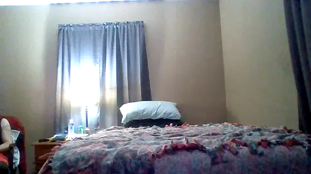 Snapshot of JoJoMonroe84 chatting on February 2026 04:19:01 AM JoJoMonroe84 online show from February 2026 04:19:01 AM