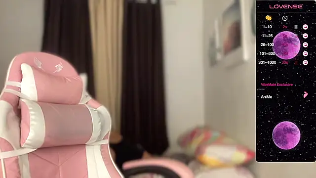 Snapshot of Alaia_Pope chatting on January 2025 09:13:01 PM Alaia Pope online show from January 2025 09:13:01 PM