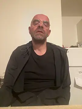 slim1976006 online show from May 2026 01:32:02 AM