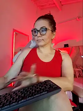 Snapshot of MariaPau_83 chatting on April 2026 05:08:02 PM MariaPau 83 online show from April 2026 05:08:02 PM
